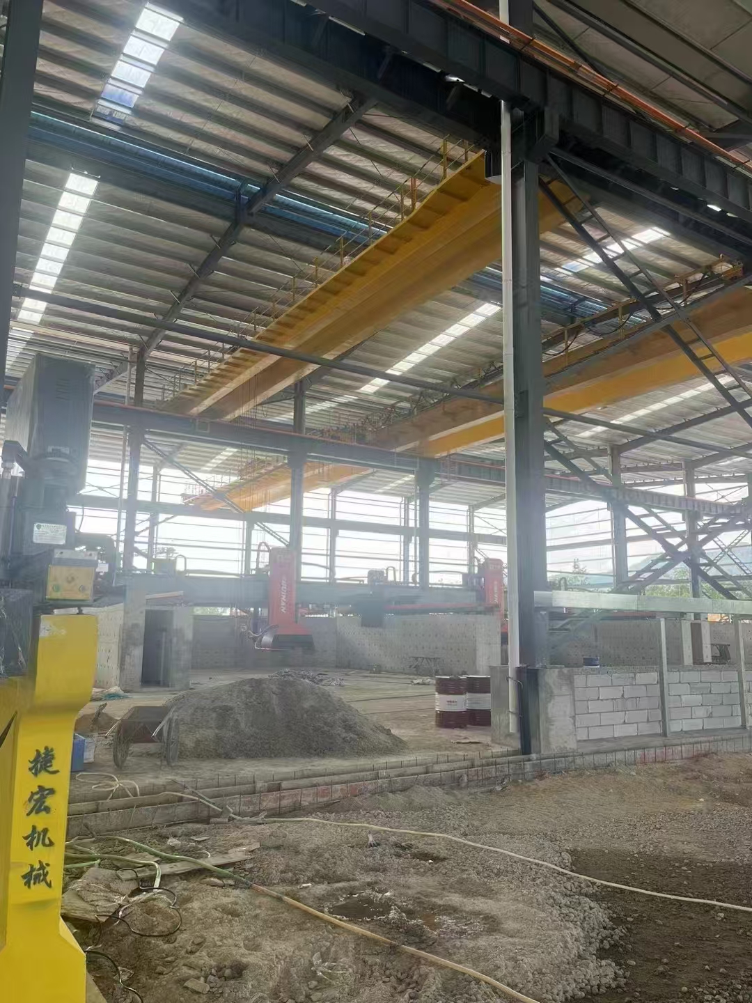 電動(dòng)葫蘆橋式起重機(jī)10噸跨度23.85米安裝調(diào)試完成